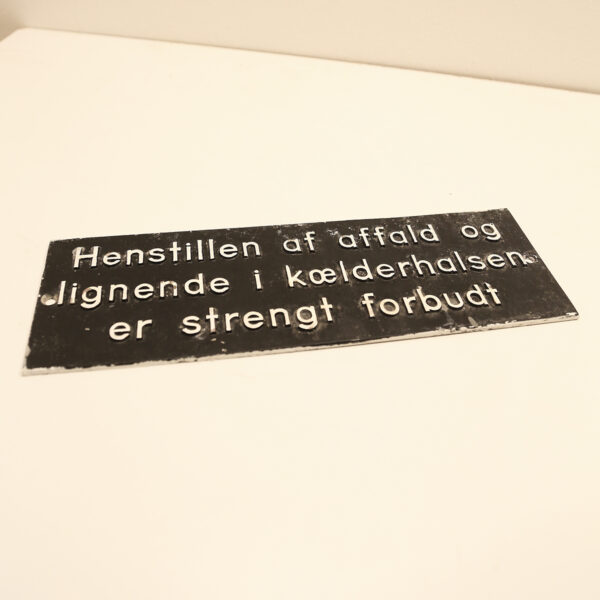 Ejendomsskilte fra 1960erne i aluminium - Image 2