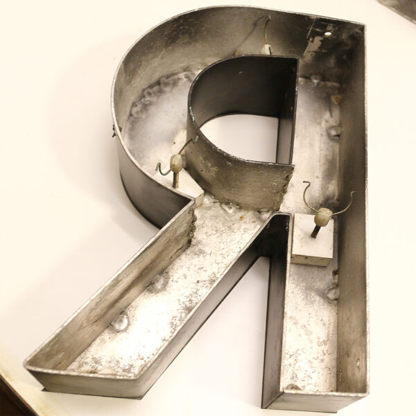 27 cm høje sorte facadebogstaver i aluminium - Image 3