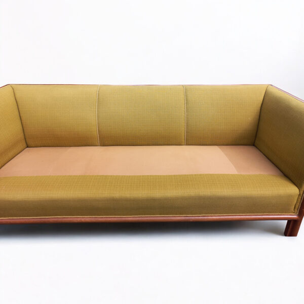 Frits Henningsen. Tre-pers. sofa karrygul fra 1940erne - Image 6