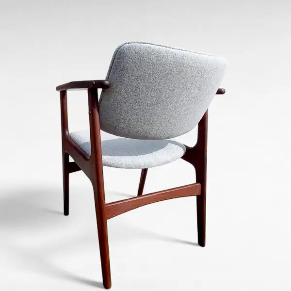 Arne Vodder – Armstol model Lene i mørkbejdset teak – Nypolstret - Image 5
