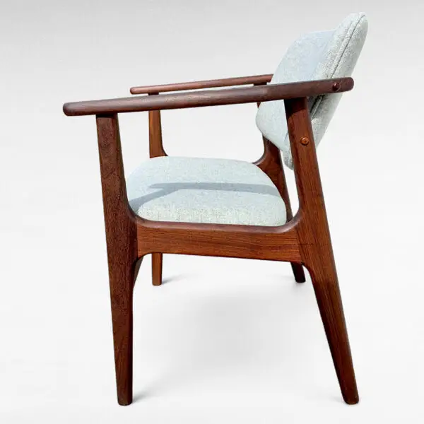 Arne Vodder – Armstol model Lene i mørkbejdset teak – Nypolstret - Image 8