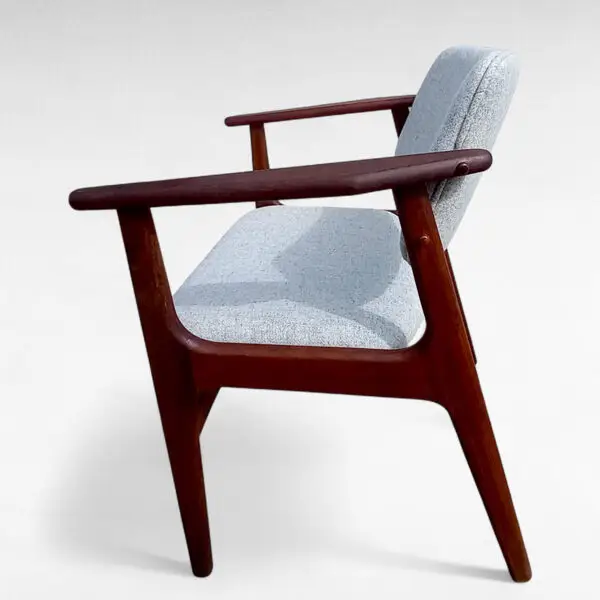 Arne Vodder – Armstol model Lene i mørkbejdset teak – Nypolstret - Image 9