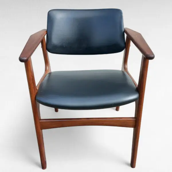Arne Vodder – Armstol model Lene i teak med sort skai - Image 2