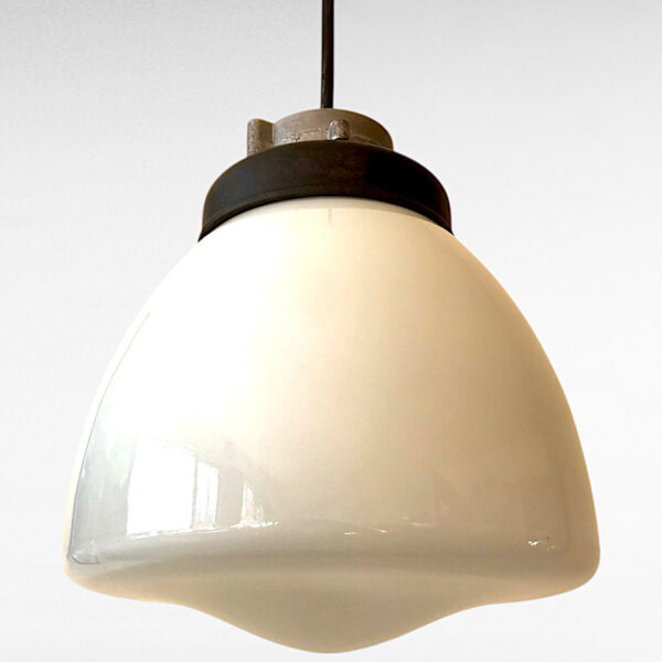 Stor klassisk industriel pendellampe fra 1960erne
