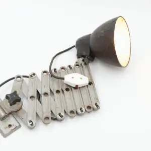 Gammel Østtysk Bauhaus stil LBL sakse væglampe/værkstedslampe