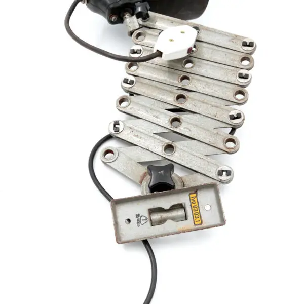 Gammel Østtysk Bauhaus stil LBL sakse væglampe-værkstedslampe - Image 7