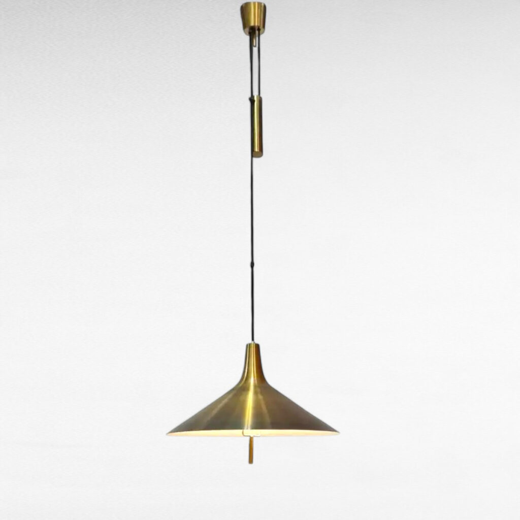 Th. Valentiner 'Fusijama' messingpendel med hejs - 1960erne