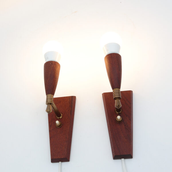 Et strejf af dansk designhistorie: Laoni teak væglamper - Image 2