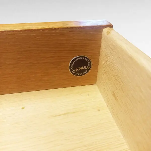 Elegant Hans J. Wegner Natbord/sidebord fra Ry Møbler - Billede 11