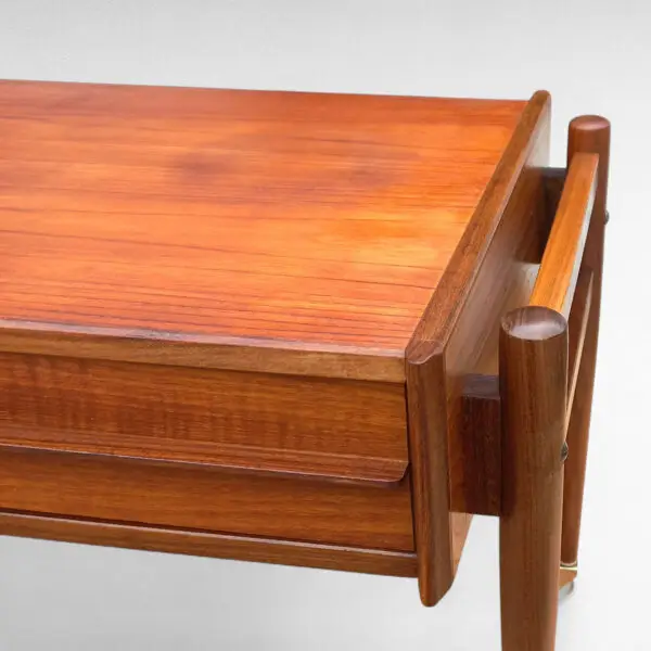 Elegant Teak Sybord/Sidebord fra 1960'erne – Dansk Design af Niels Simonsen - Billede 2