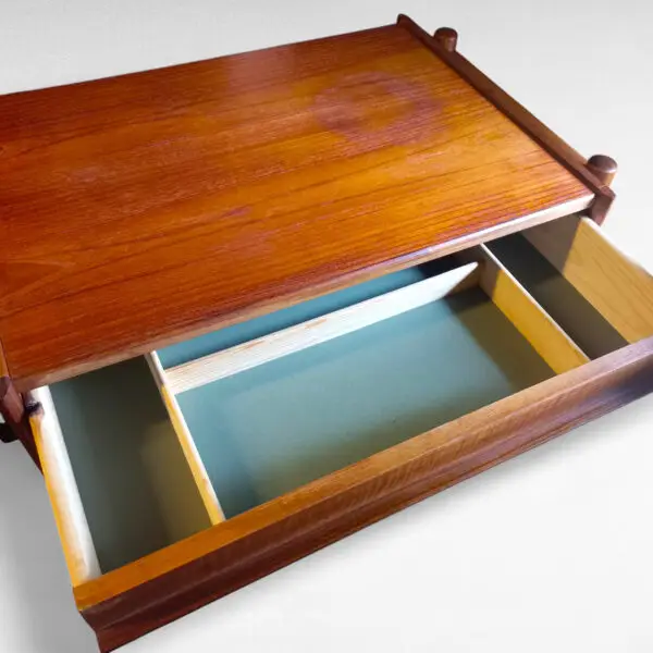 Elegant Teak Sybord/Sidebord fra 1960'erne – Dansk Design af Niels Simonsen - Billede 8