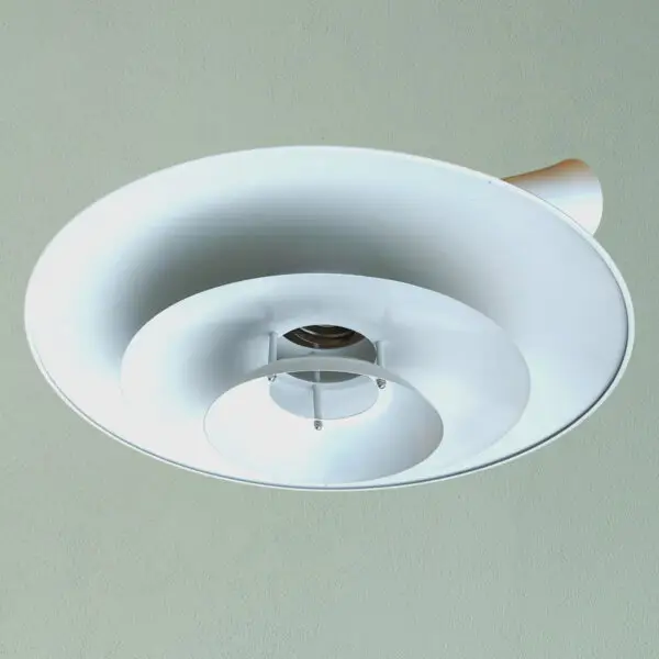 Elegant Hvid Pendel Lampe – Tidløst dansk Design og Behageligt Lys - Billede 3