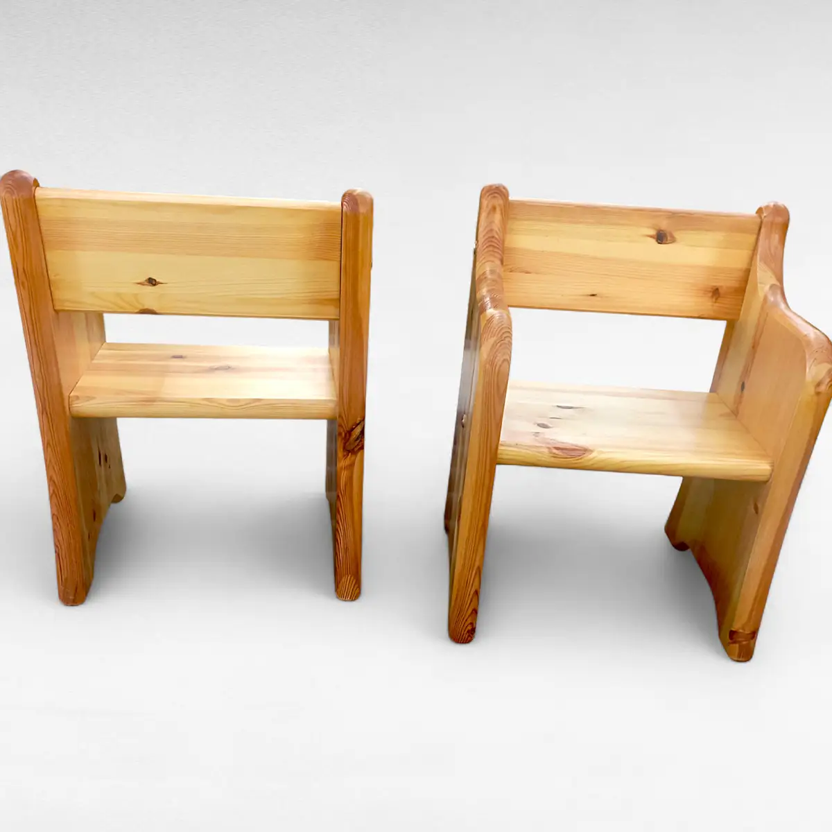 Robust og charmerende barnestol i massivt fyrretræ - Billede 8