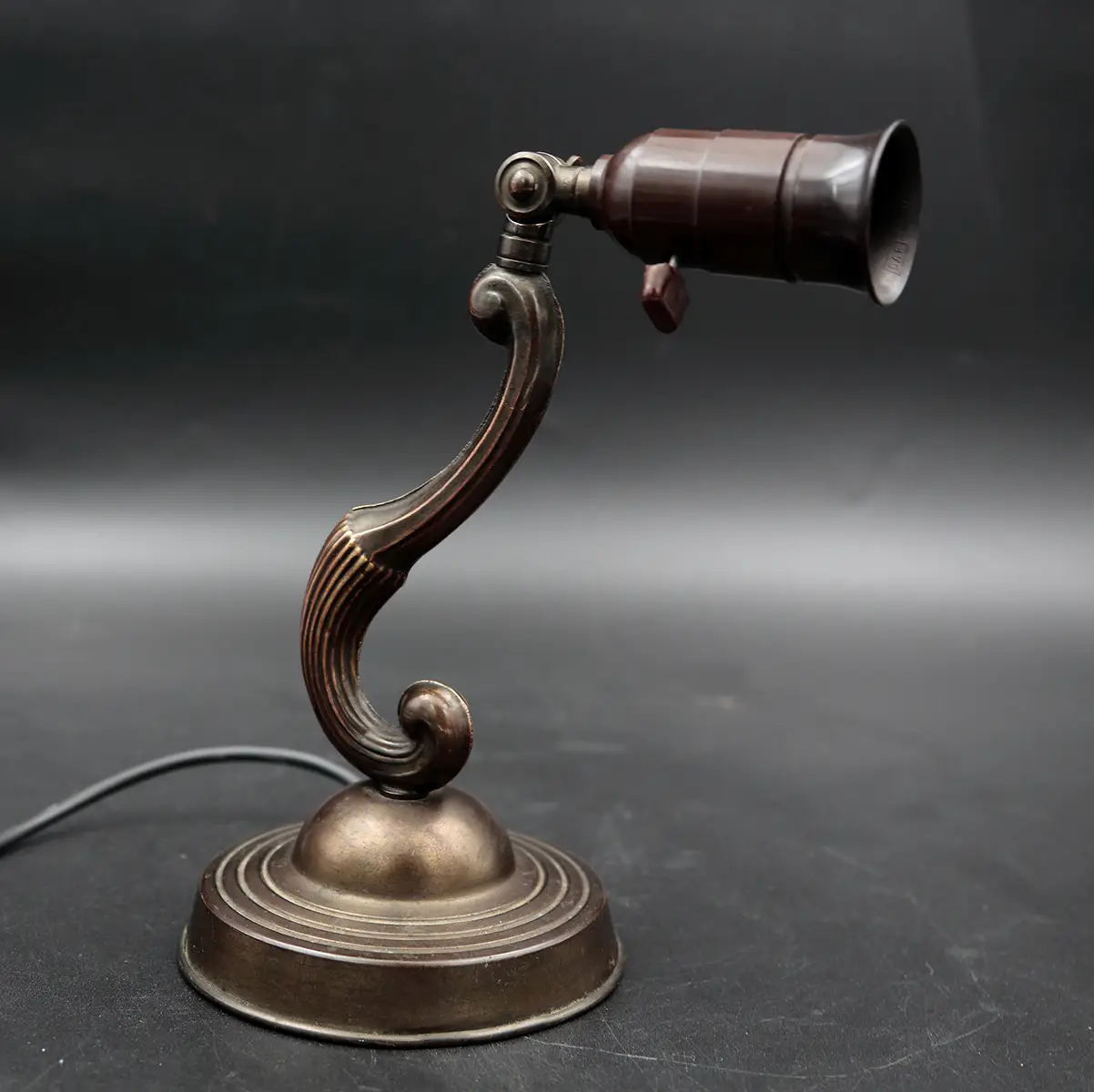 Vintage messing bordlampe fra 1940–50’erne | Dansk Art Deco stil - Billede 2