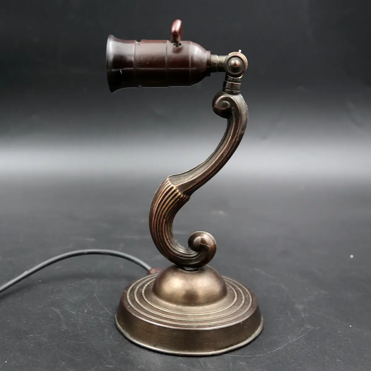 Vintage messing bordlampe fra 1940–50’erne | Dansk Art Deco stil - Billede 5