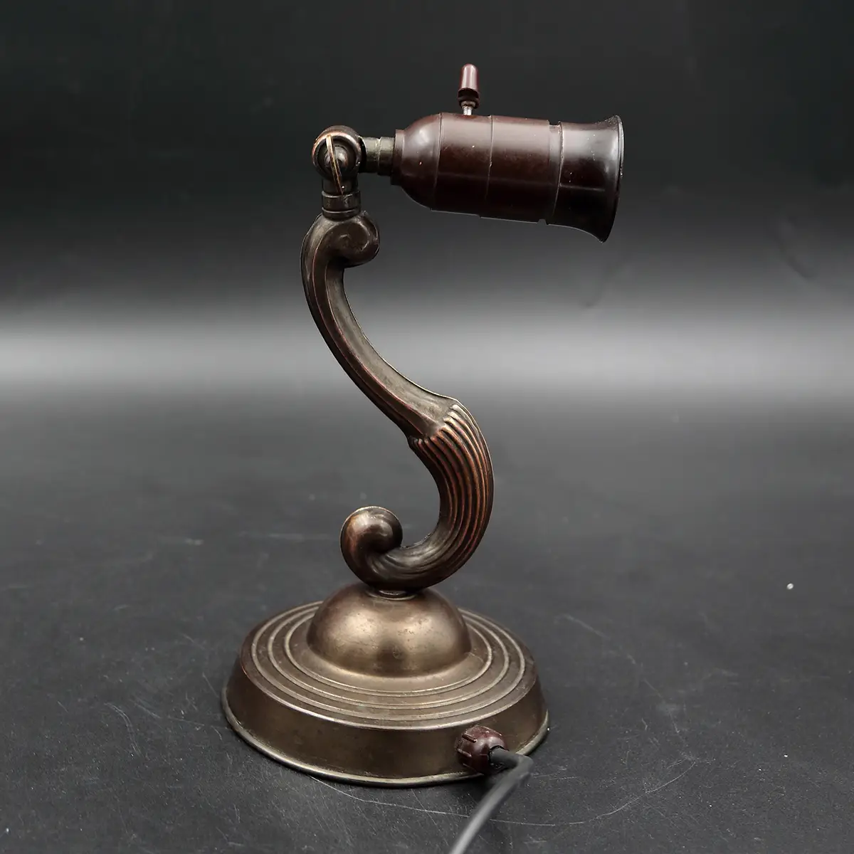 Vintage messing bordlampe fra 1940–50’erne | Dansk Art Deco stil - Billede 7