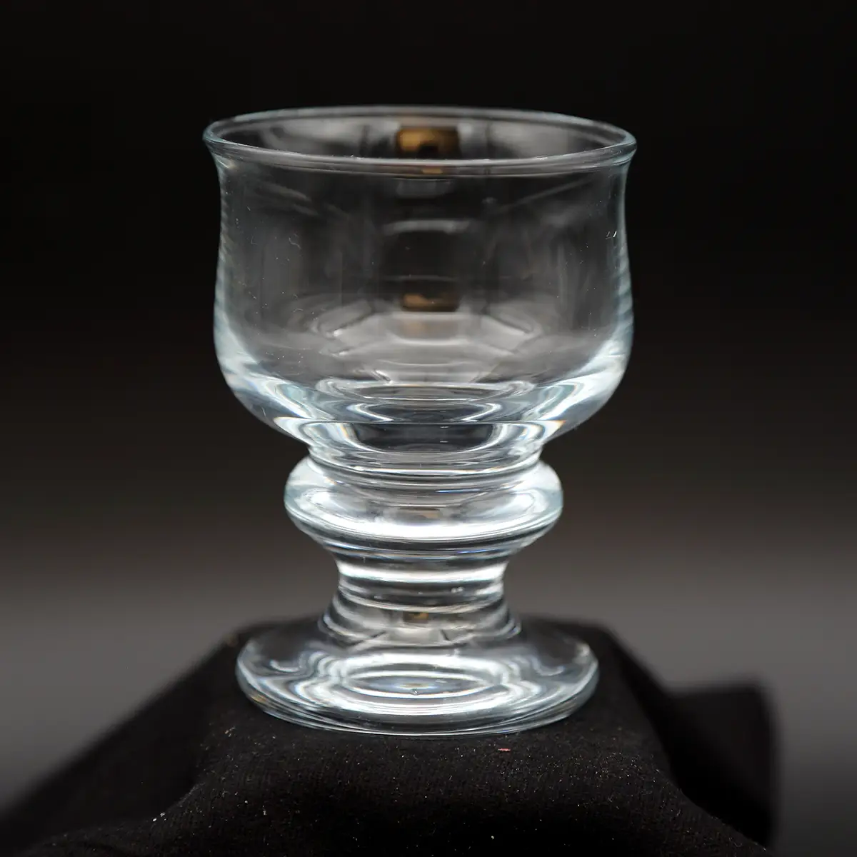 Per Lütken for Holmegaard – Tivoli Copenhagen hvidvinsglas, model 7031 11500.