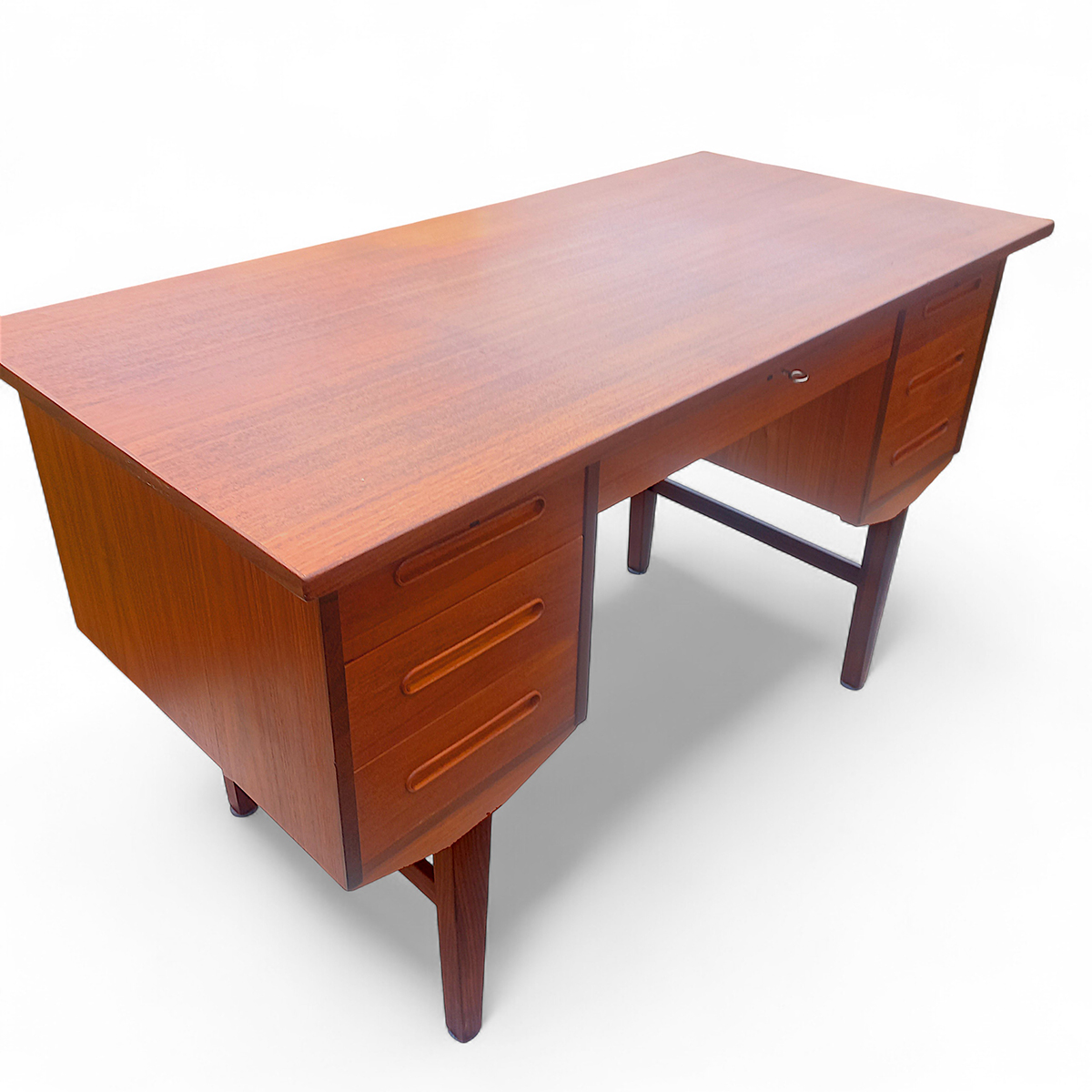 Fritstående skrivebord i teak – dansk mid-century design, 1950’erne–60’erne - Billede 5