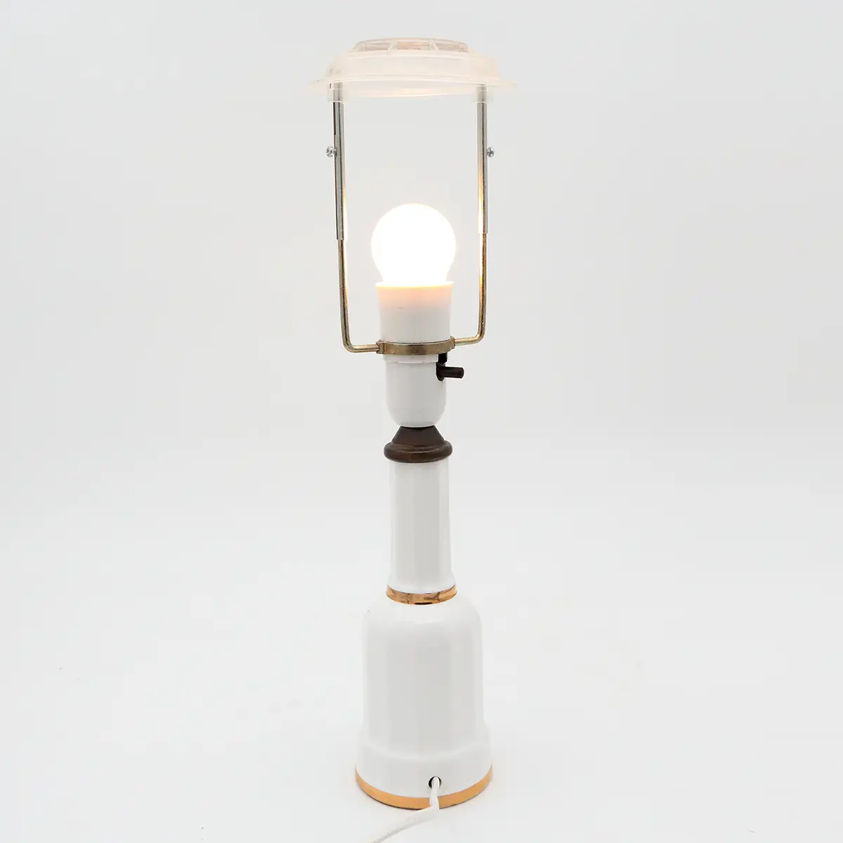 Søholm Heiberg bordlampe i hvidglaseret porcelæn og messing, ca. 1920’erne, dansk design