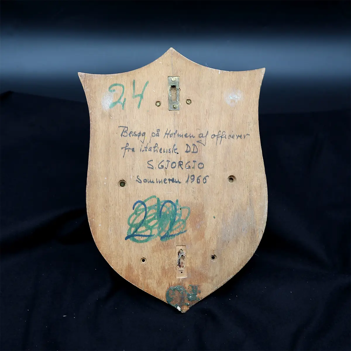 Italiensk marine-våbenskjold – Nave S. Giorgio – besøg på Holmen i 1966 - Billede 2