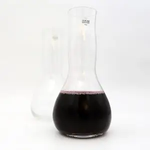 Holmegaard “Future” karaffel i klart glas designet af Peter Svarrer, Danmark 2009.