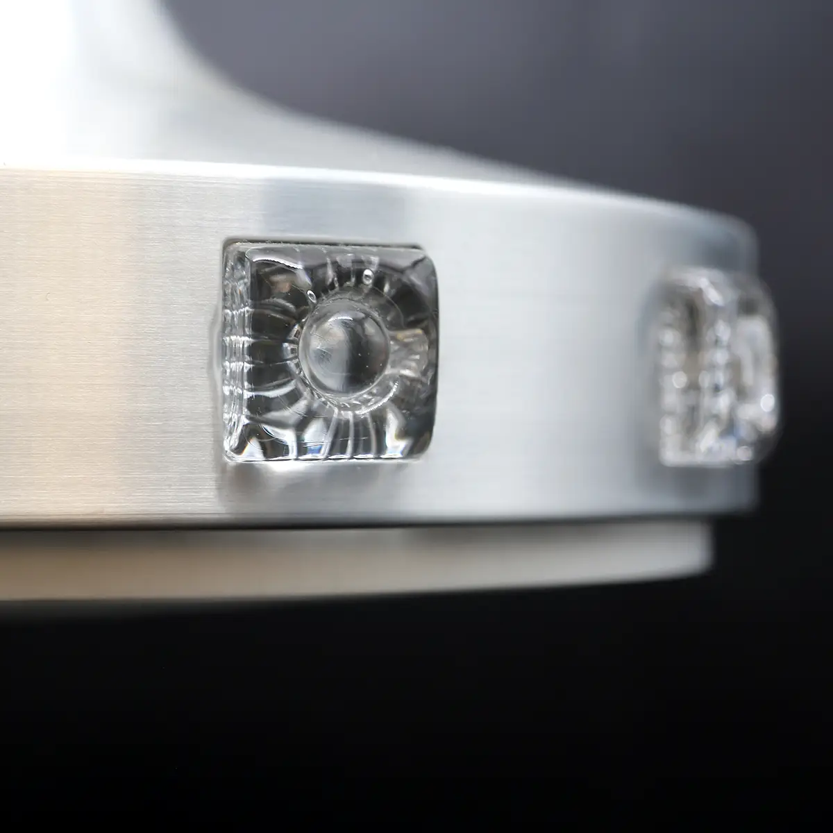 Skandinavisk space age pendel i aluminium med glasdetaljer | ca. 1960–70 - Billede 4