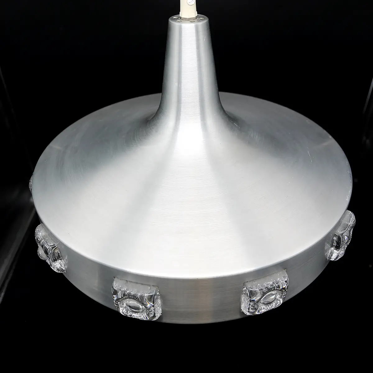 Skandinavisk space age pendel i aluminium med glasdetaljer | ca. 1960–70 - Billede 5