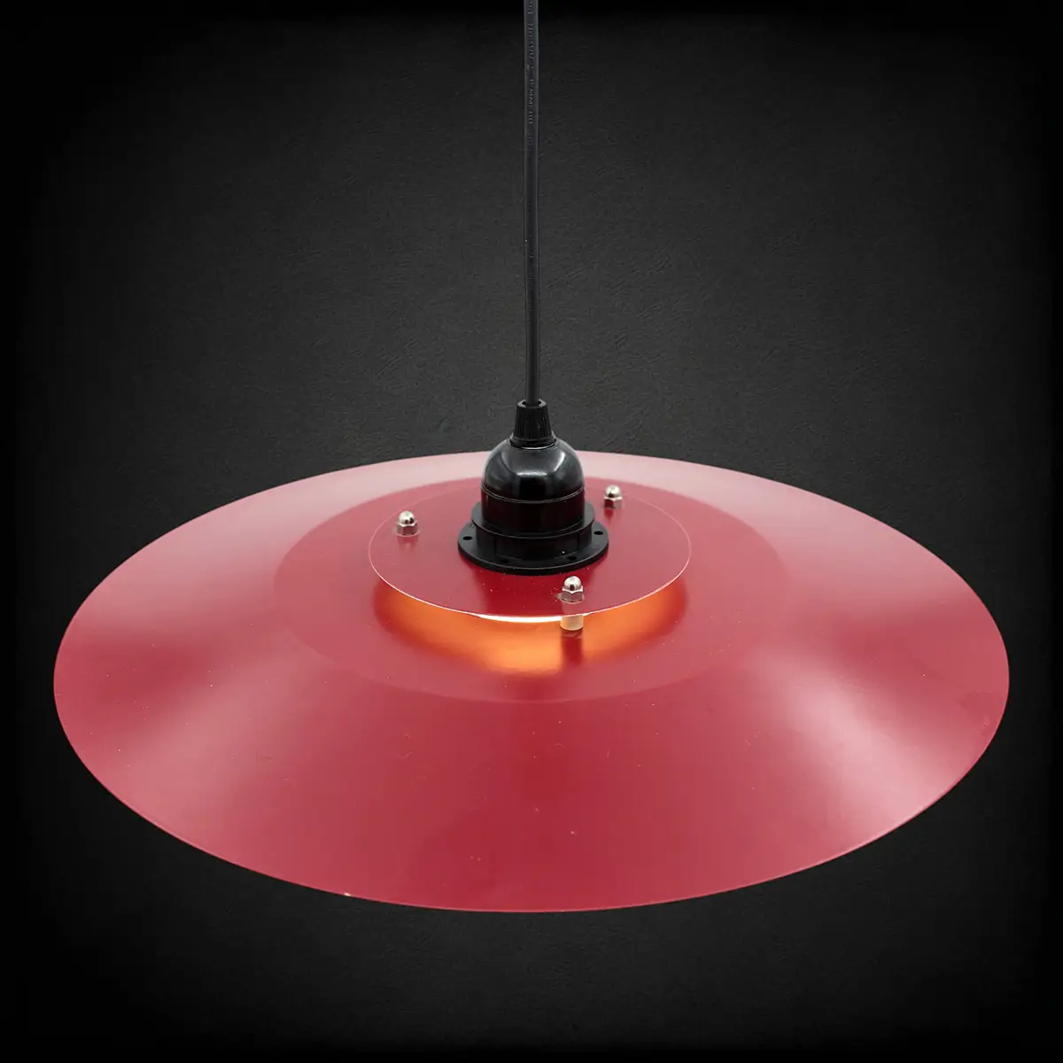 1970’er Hybrid Loftpendel – Skandinavisk Genbrug i Rød Metal Ø36 cm - Billede 3