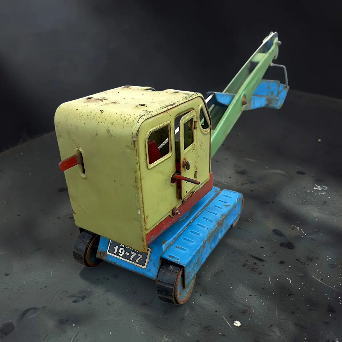 Sovjetisk bliklegetøj kran – AZLK Moskvich – original patina - Billede 12