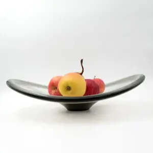 Selandia frugtfad i røgfarvet glas designet af Per Lütken for Holmegaard, ca. 1955