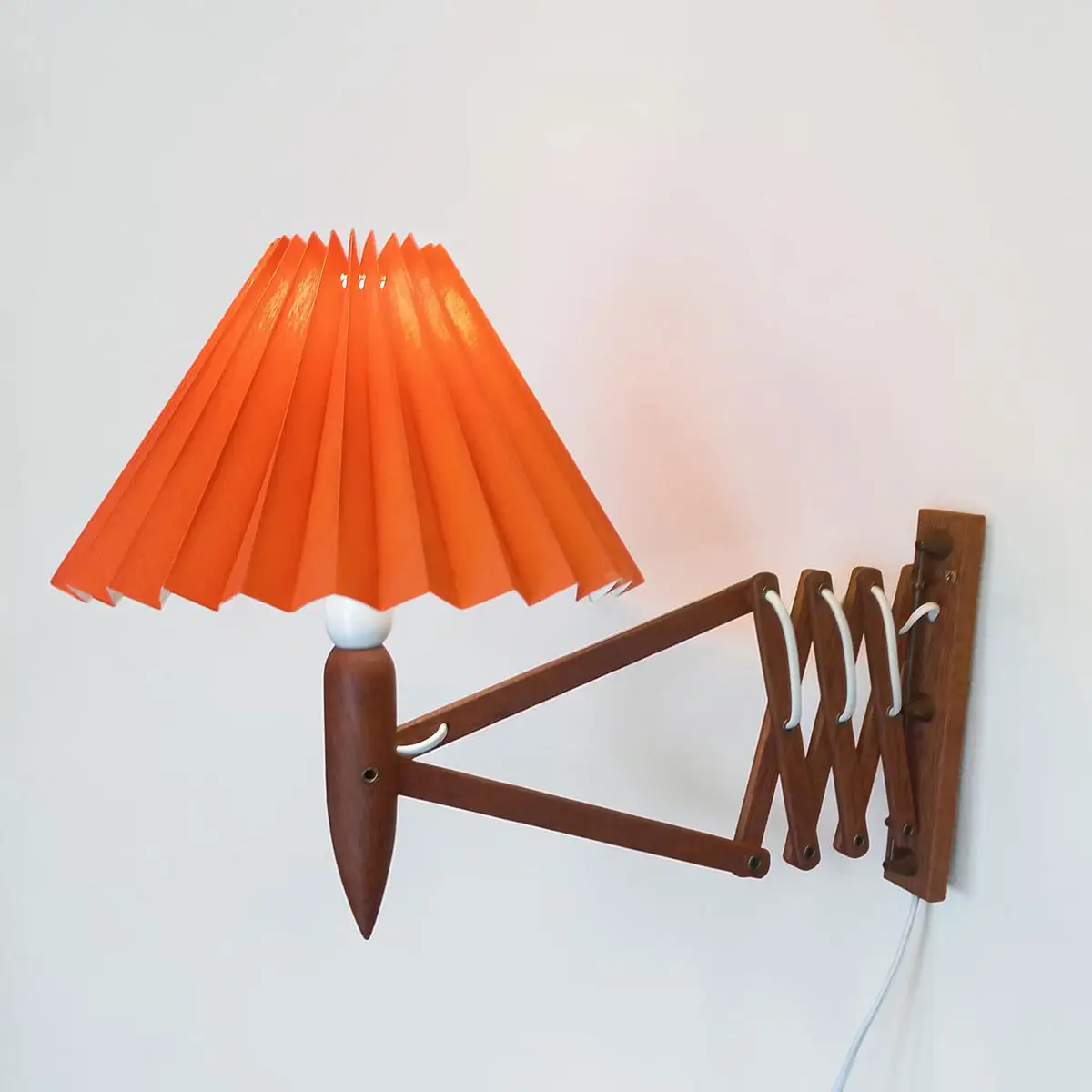 LYFA sakselampe i teak og messing – dansk vintage væglampe ca. 1960 - Billede 8