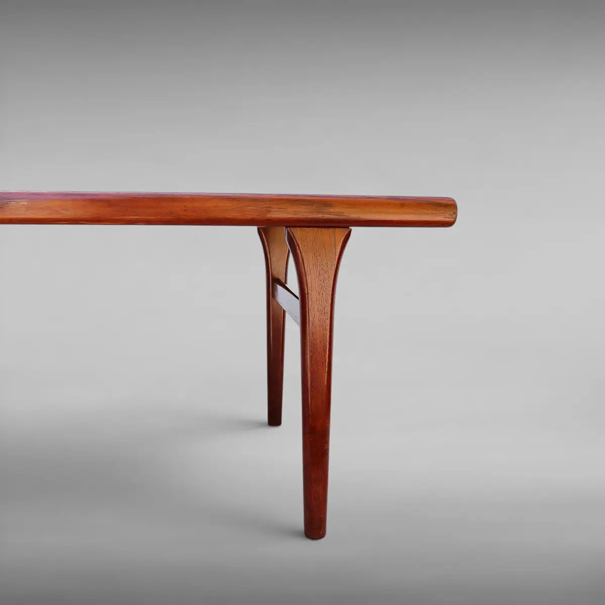 Johannes Andersen tilskrevet sofabord i teak – dansk design fra 1960’erne - Billede 8